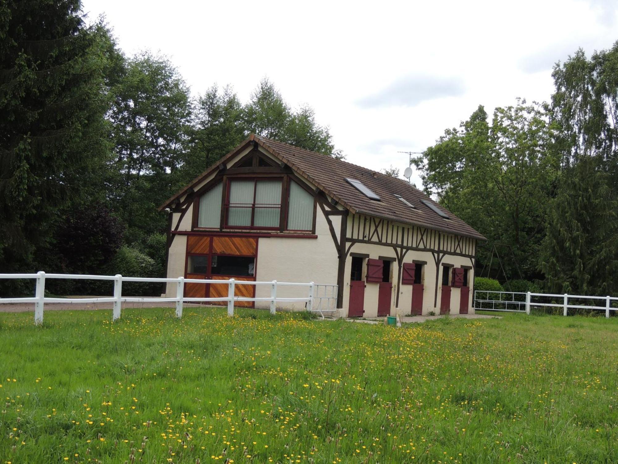 Chambre D'Hotes De Charleval Exteriör bild